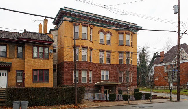 6803 Frankstown Ave in Pittsburgh, PA - Building Photo - Building Photo