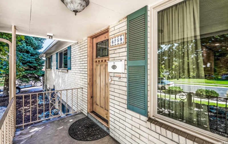 2759 S 2445 E in Cottonwood Heights, UT - Building Photo