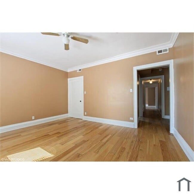 property at 1140 W 77th St