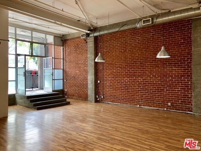 500 Molino St-Unit -113 in Los Angeles, CA - Building Photo - Building Photo
