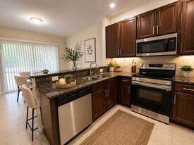 21111 NW 14th Pl in Miami Gardens, FL - Building Photo