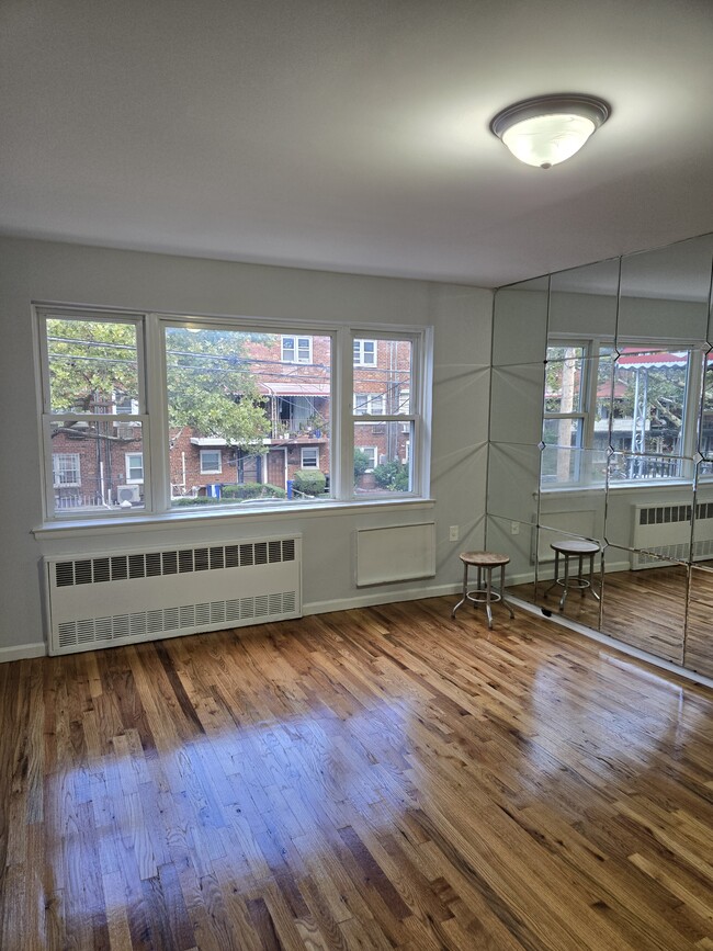 716 E 58th St, Unit 2 in Brooklyn, NY - Building Photo - Building Photo