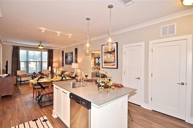 2875 Crescent Pkwy, Unit 25349 in Atlanta, GA - Building Photo - Building Photo