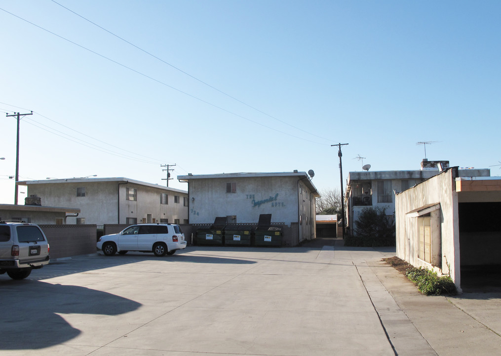 Imperial Apartments in Torrance, CA - Building Photo