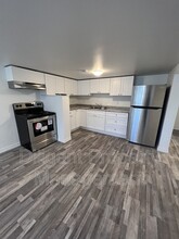 718 Third Ave in Peterborough, ON - Building Photo - Building Photo