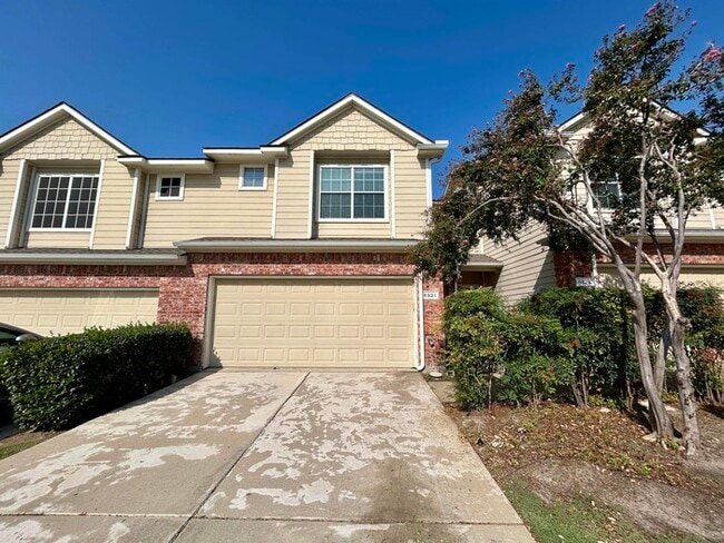 property at 8521 Brunswick Dr