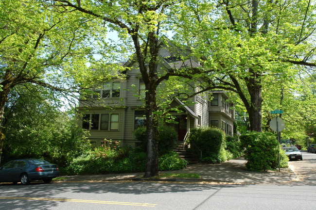 Vista Apartments in Portland, OR - Foto de edificio - Building Photo