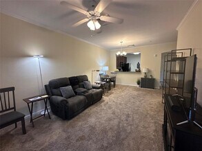 2815 Kings Crossing Dr in Houston, TX - Building Photo - Building Photo