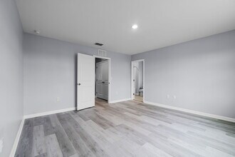 5915 Piney Shrub Pl in St. Cloud, FL - Building Photo - Building Photo