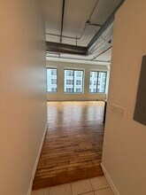 705 Main St, Unit 402 in Houston, TX - Building Photo - Building Photo