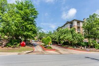 Building Photo - Arbors of Pleasant Valley Apartments in Little Rock, Arkansas