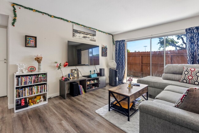 property at 475 N Midway Dr