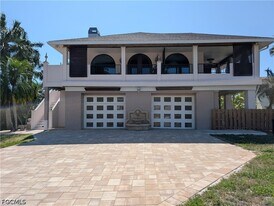14952 Kimberly Ln in Ft. Myers, FL - Building Photo