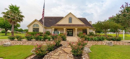 1601 E Slaughter Ln in Austin, TX - Building Photo - Building Photo
