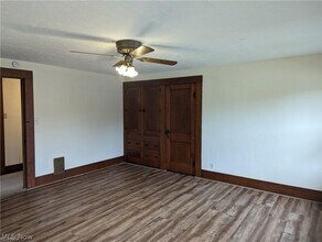 16117 E High St in Middlefield, OH - Building Photo - Building Photo