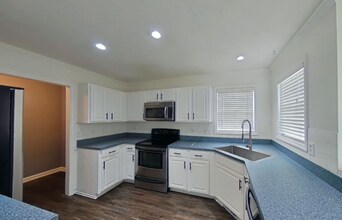 7245 Beaver Run Dr in Fayetteville, NC - Building Photo - Building Photo