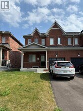 15 Jack Potts Wy in Courtice, ON - Building Photo - Building Photo