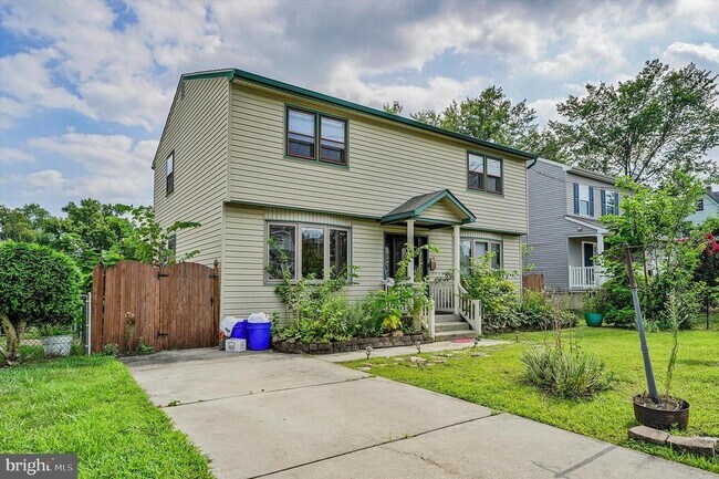 212 Lafayette Ave in Magnolia, NJ - Foto de edificio - Building Photo