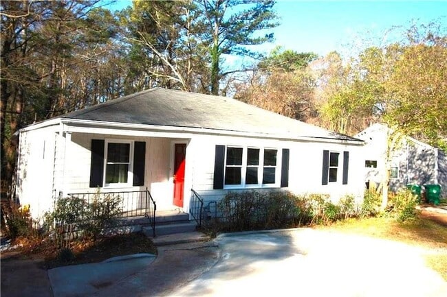 property at 1040 Shepherds Ln NE