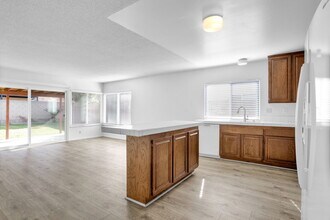 11640 Cozumel St in Cypress, CA - Building Photo - Building Photo