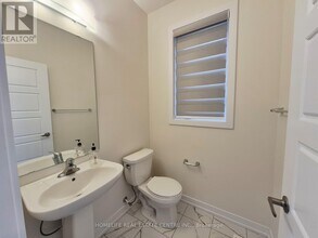 22 Monteith Dr in Brantford, ON - Building Photo - Building Photo