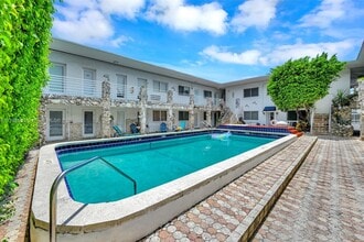 320 85th St in Miami Beach, FL - Building Photo - Building Photo