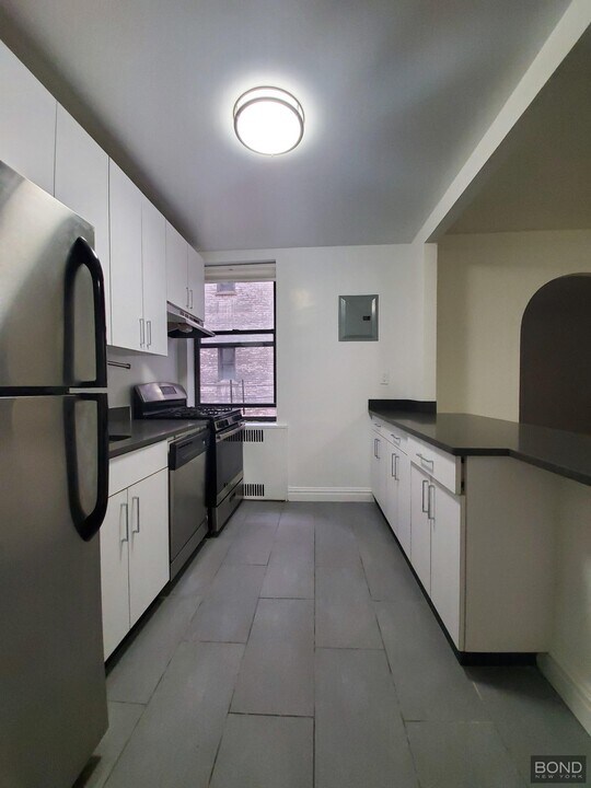 150 Remsen St in Brooklyn, NY - Building Photo
