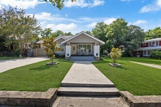 3208 Travis Ave in Fort Worth, TX - Building Photo - Building Photo