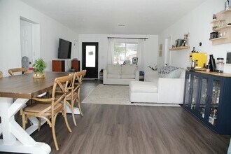 6451 Pershing St in Hollywood, FL - Building Photo - Building Photo