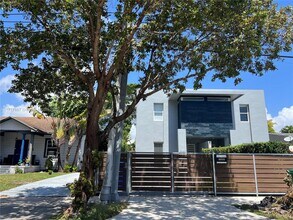 3663 SW 15th St in Miami, FL - Building Photo - Building Photo