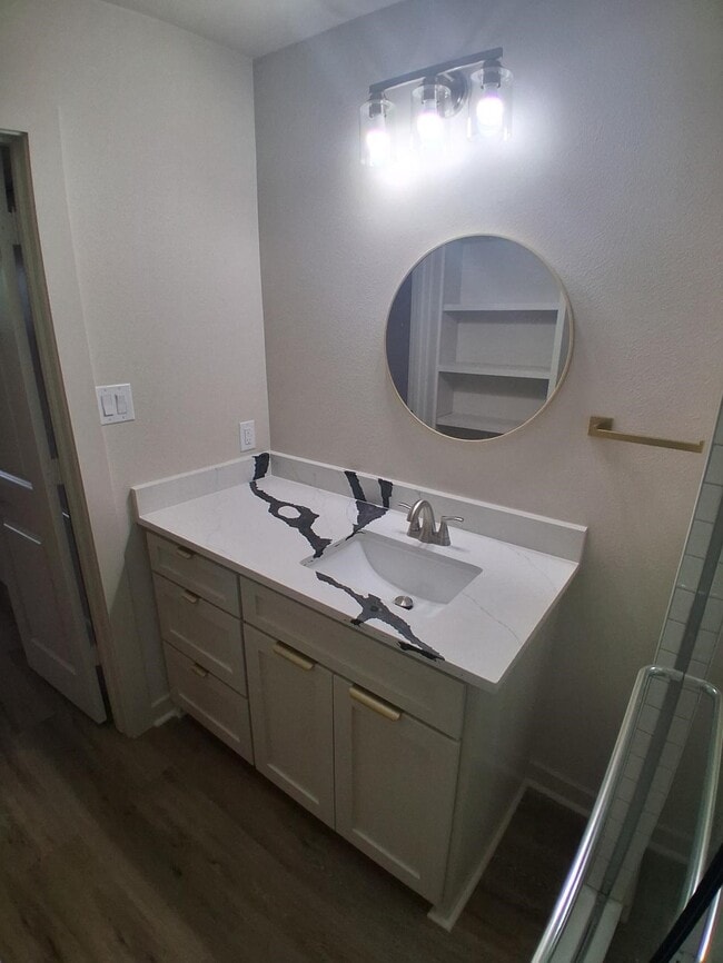 8906 Ilona Ln in Houston, TX - Building Photo - Building Photo