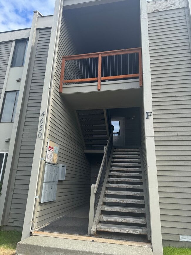 4650 Reka Dr