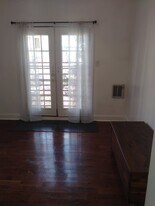 2113 Fitzwater St, Unit 2 in Philadelphia, PA - Building Photo