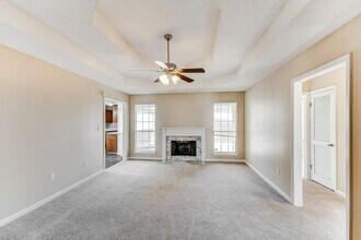213 Park Pl Way in Alabaster, AL - Building Photo - Building Photo