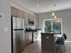 12 Nonnington Wy in Taylors, SC - Building Photo - Building Photo