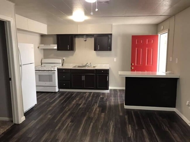 property at 1020 N Main St