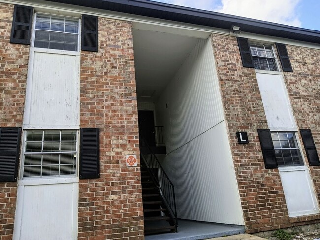 5317 Curry Ford Rd in Orlando, FL - Foto de edificio - Building Photo