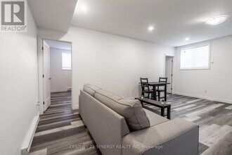 865 Tavistock Rd in Ottawa, ON - Building Photo - Building Photo