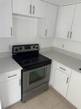 13700 NE 6th Ave in North Miami, FL - Building Photo - Building Photo