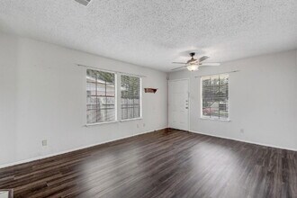 4806 Russet Hill Dr in Austin, TX - Building Photo - Building Photo