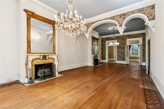 823 Esplanade Ave in New Orleans, LA - Building Photo - Building Photo