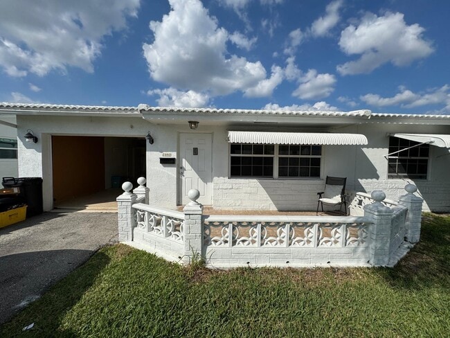 2397 SW Congress Blvd in Boynton Beach, FL - Building Photo - Building Photo