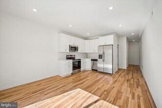 1645 N Marshall St in Philadelphia, PA - Foto de edificio - Building Photo