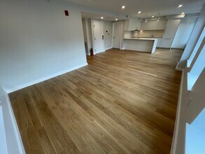 16 Fleet St, Unit 3 in Boston, MA - Building Photo - Building Photo