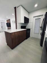 545 Orton Ave in Fort Lauderdale, FL - Building Photo - Building Photo