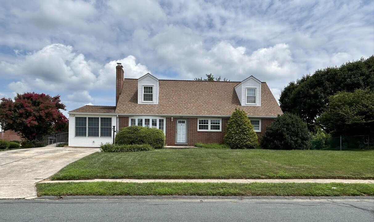 708 Flintlock Dr in Bel Air, MD - Building Photo