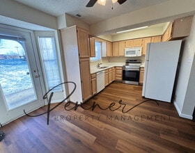 4617 NE Whispering Winds Dr in Lee's Summit, MO - Building Photo - Building Photo