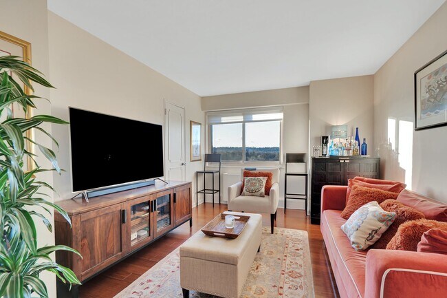 377 S Harrison St-Unit -12F in East Orange, NJ - Building Photo - Building Photo
