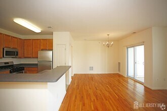 360 Lehigh Ave in Perth Amboy, NJ - Building Photo - Building Photo