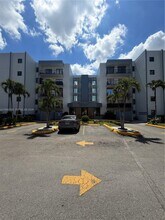 1820 W 53rd St in Hialeah, FL - Building Photo - Building Photo